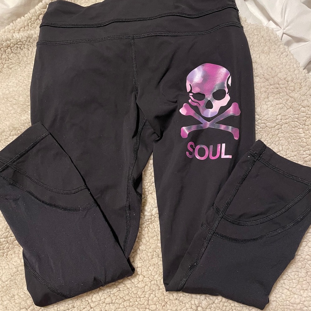 Souls cycle lululemon Capri leggings